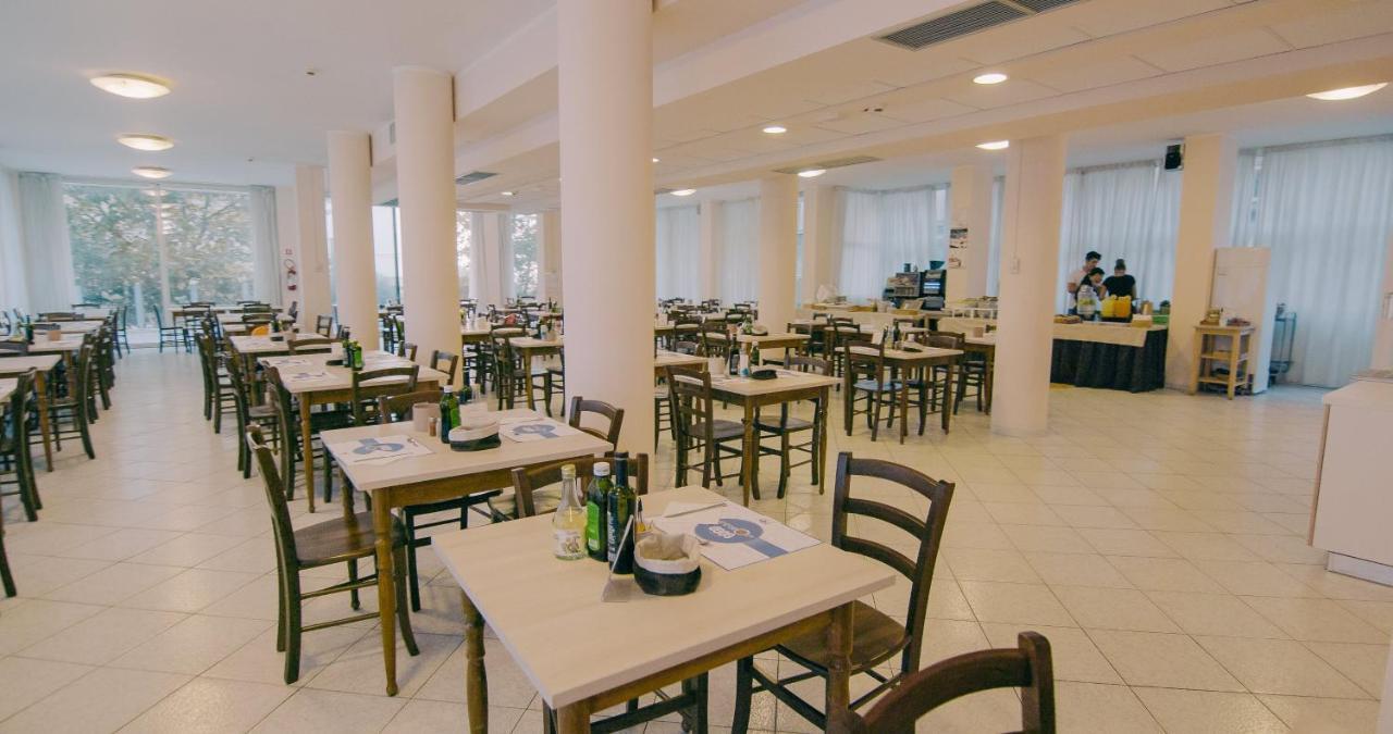 Hotel Beverly Rimini Esterno foto