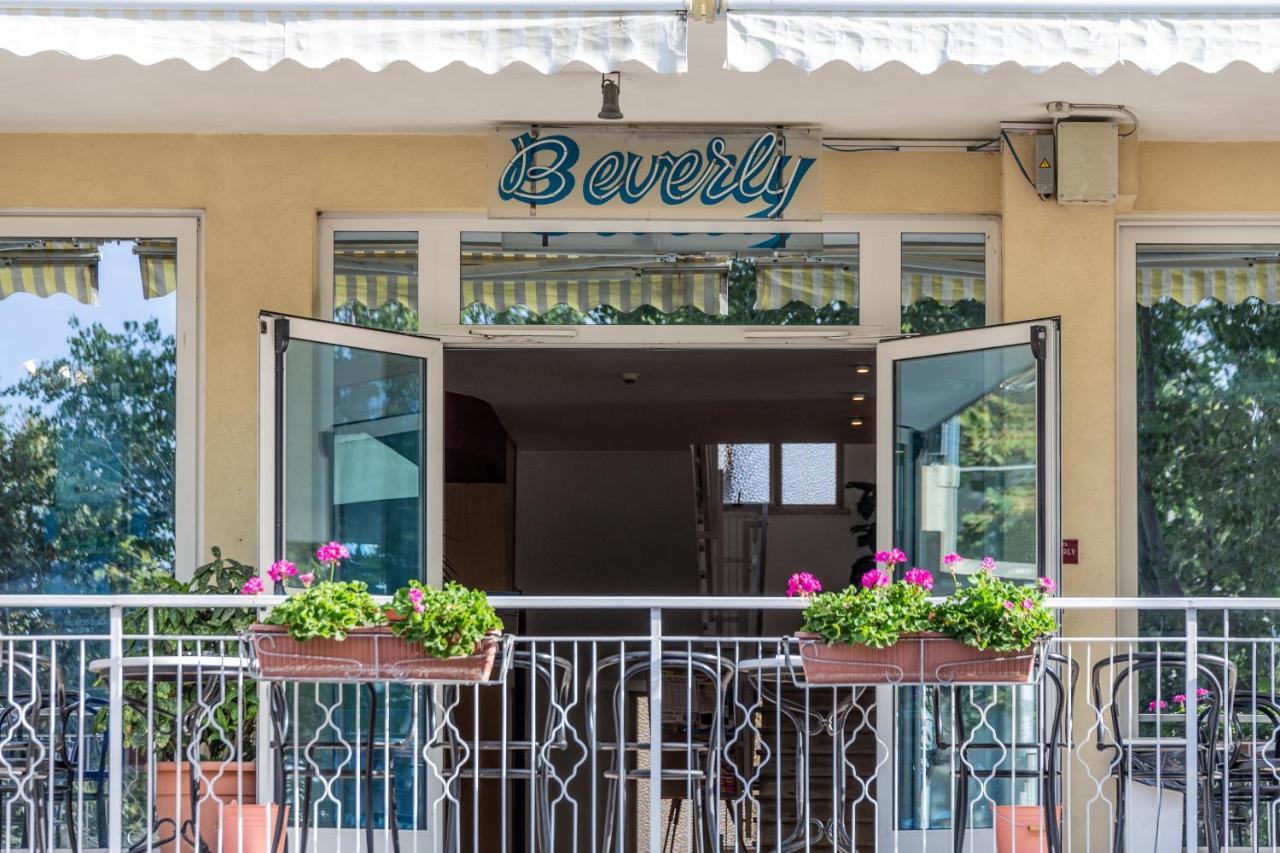 Hotel Beverly Rimini Esterno foto